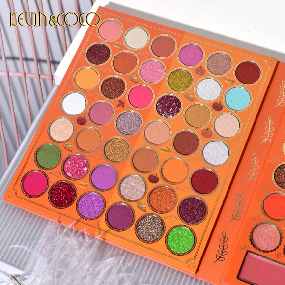 ๐๐Fantastic Kevin & Coco Party Girl - 69 Color Eyeshadow/Face Palette ๐๐ - Picture 4 of 7